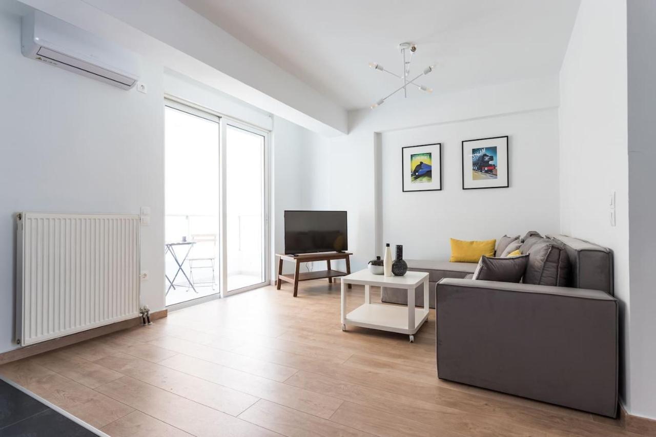 Stunning Flat With Lovely Terrace & Parking Garage Athene Buitenkant foto