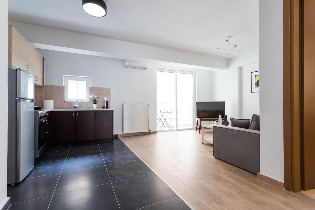 Stunning Flat With Lovely Terrace & Parking Garage Athene Buitenkant foto